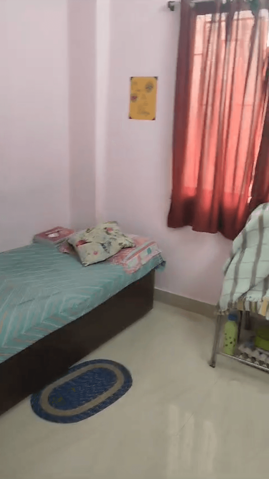 Single Small Cabin Image